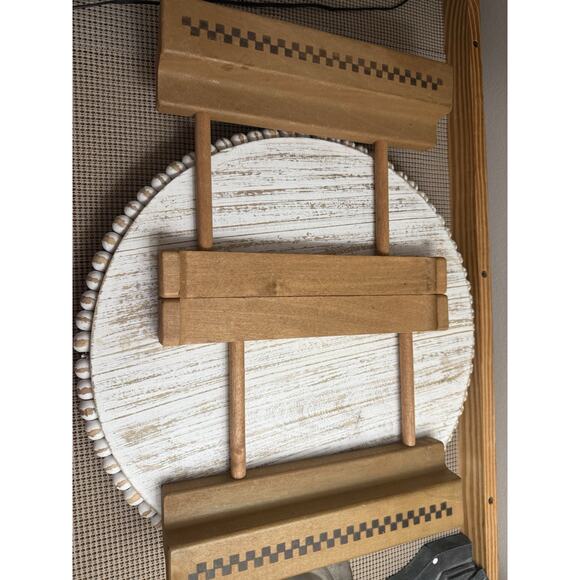 Pampered Chef Wooden Casserole Dish Trivet 2130 Adjustable Stoneware Pot Holder - Picture 2 of 5